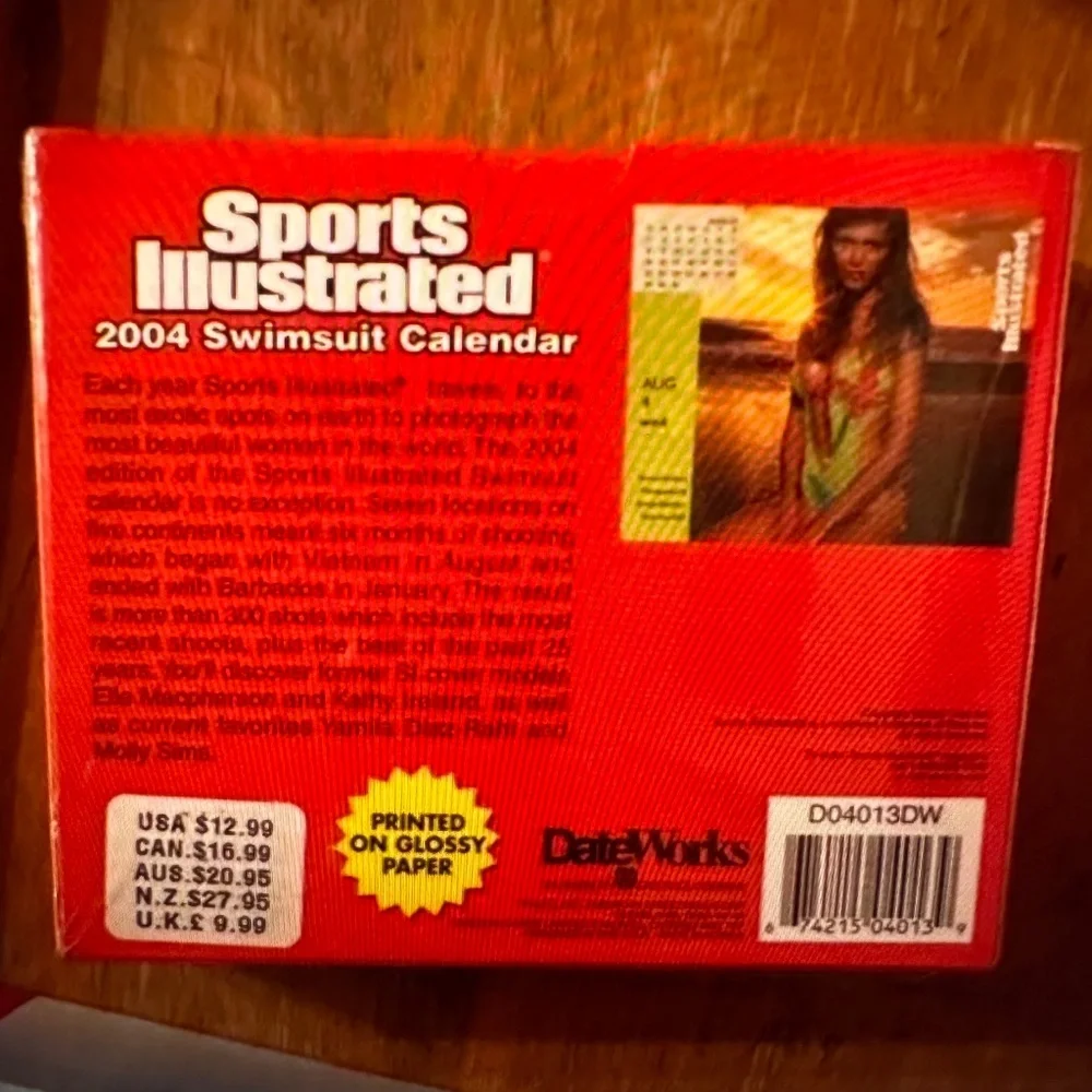 NEW 🤩Sports Illustrated Day at a Time 2004 Swimsuit Calendar -Factory Sealed